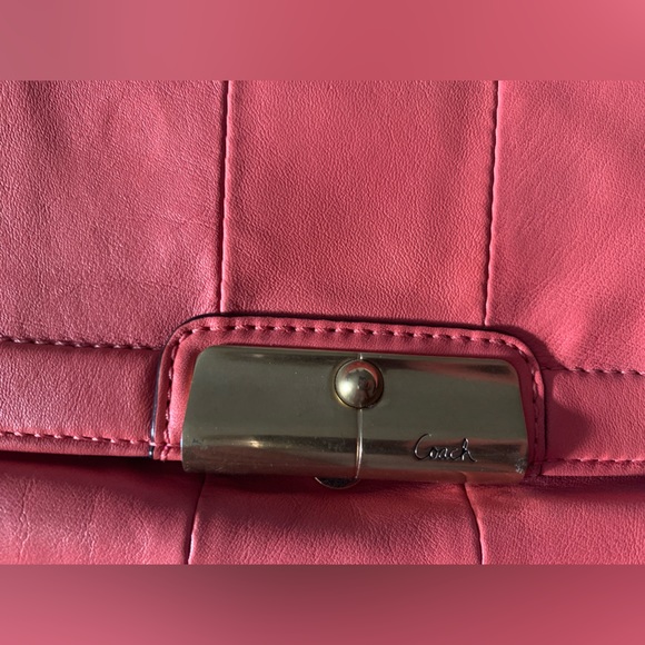 Coach coral wristlet - Picture 3 of 5